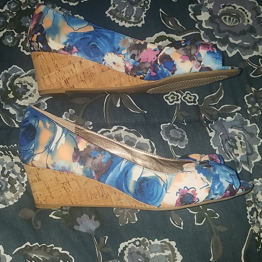 Flower Shoes - Picture 4 of 4